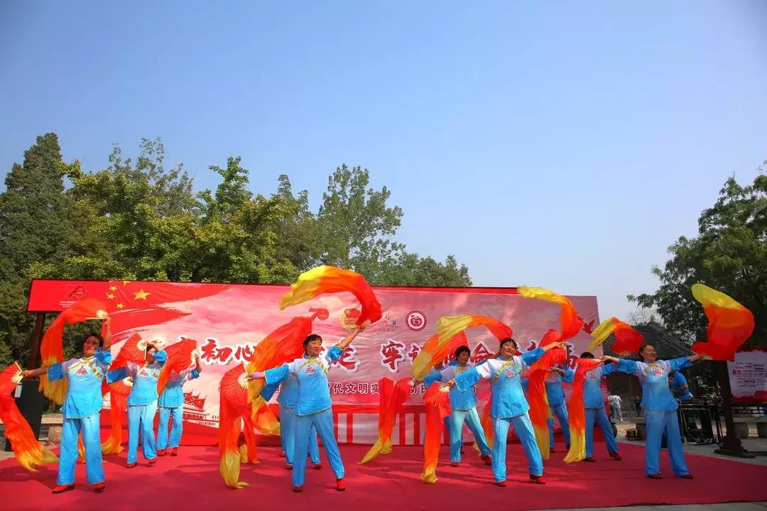 祝福祖国简短视频,那些让你为祖国热泪盈眶的瞬间