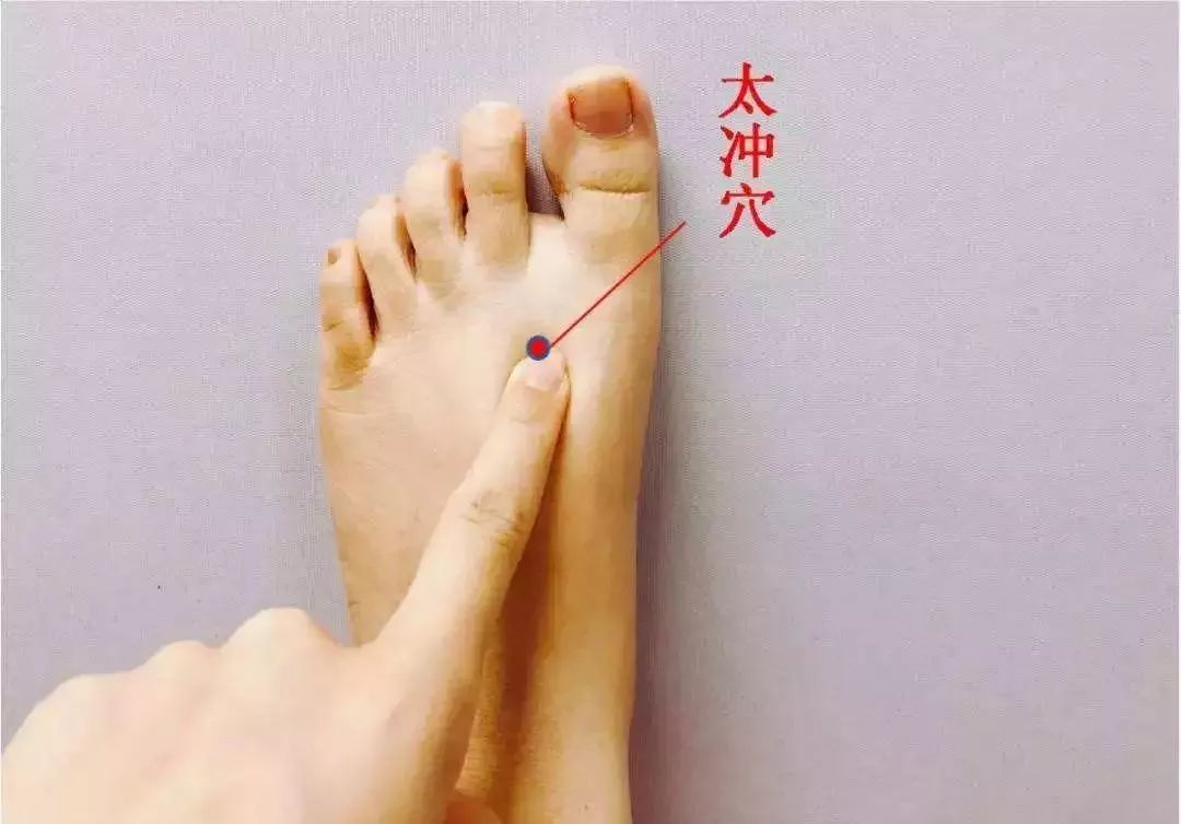 拉开女人距离的不是美貌而是成长,拉开女人的距离不是财富和美貌