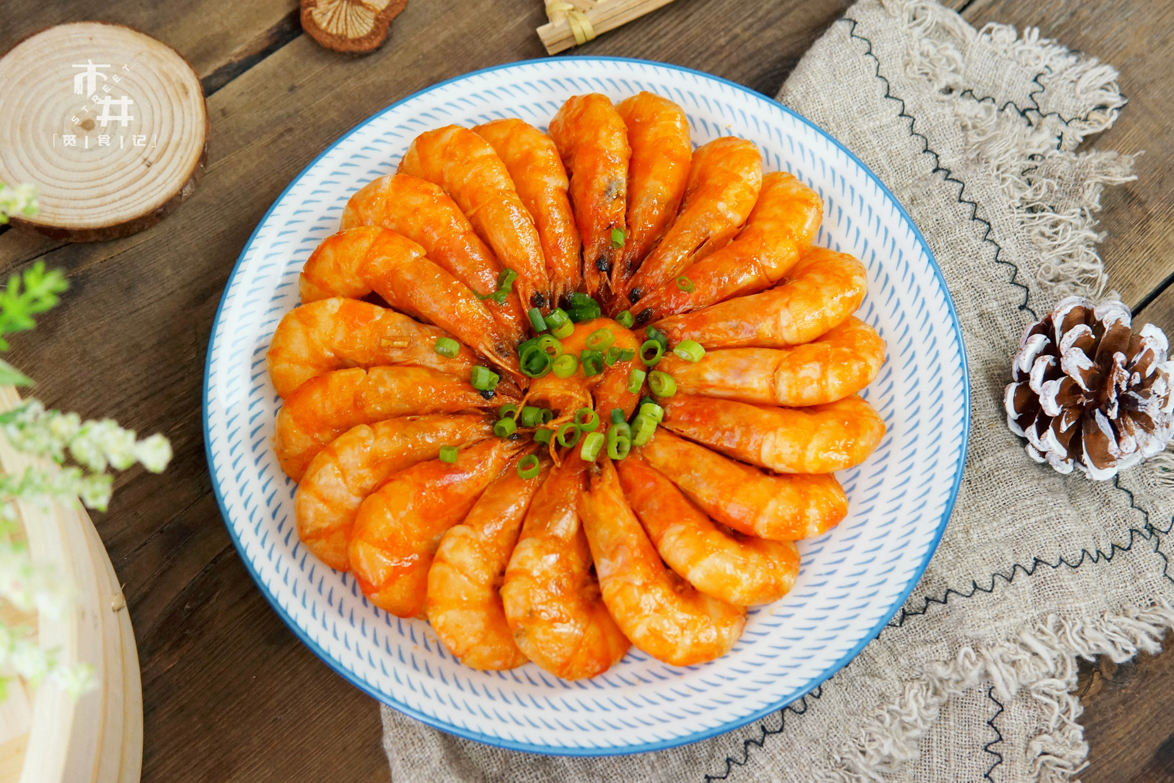 大虾保鲜保存要放水吗,大虾放冰箱怎样保鲜