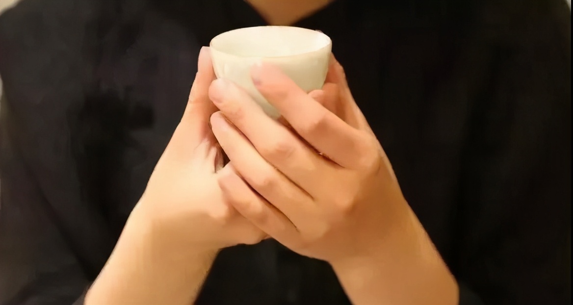 普洱茶是清火的还是上火的,喝陈年普洱茶上火了