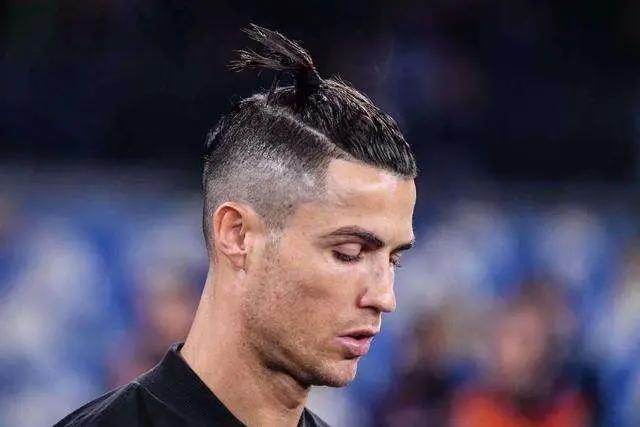 c罗招牌庆祝动作头像,高质量c罗微信头像