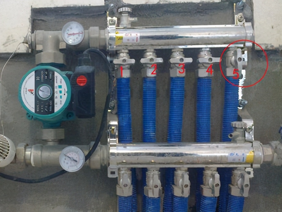 地暖太热怎样关正确,地暖太热怎么关小一点