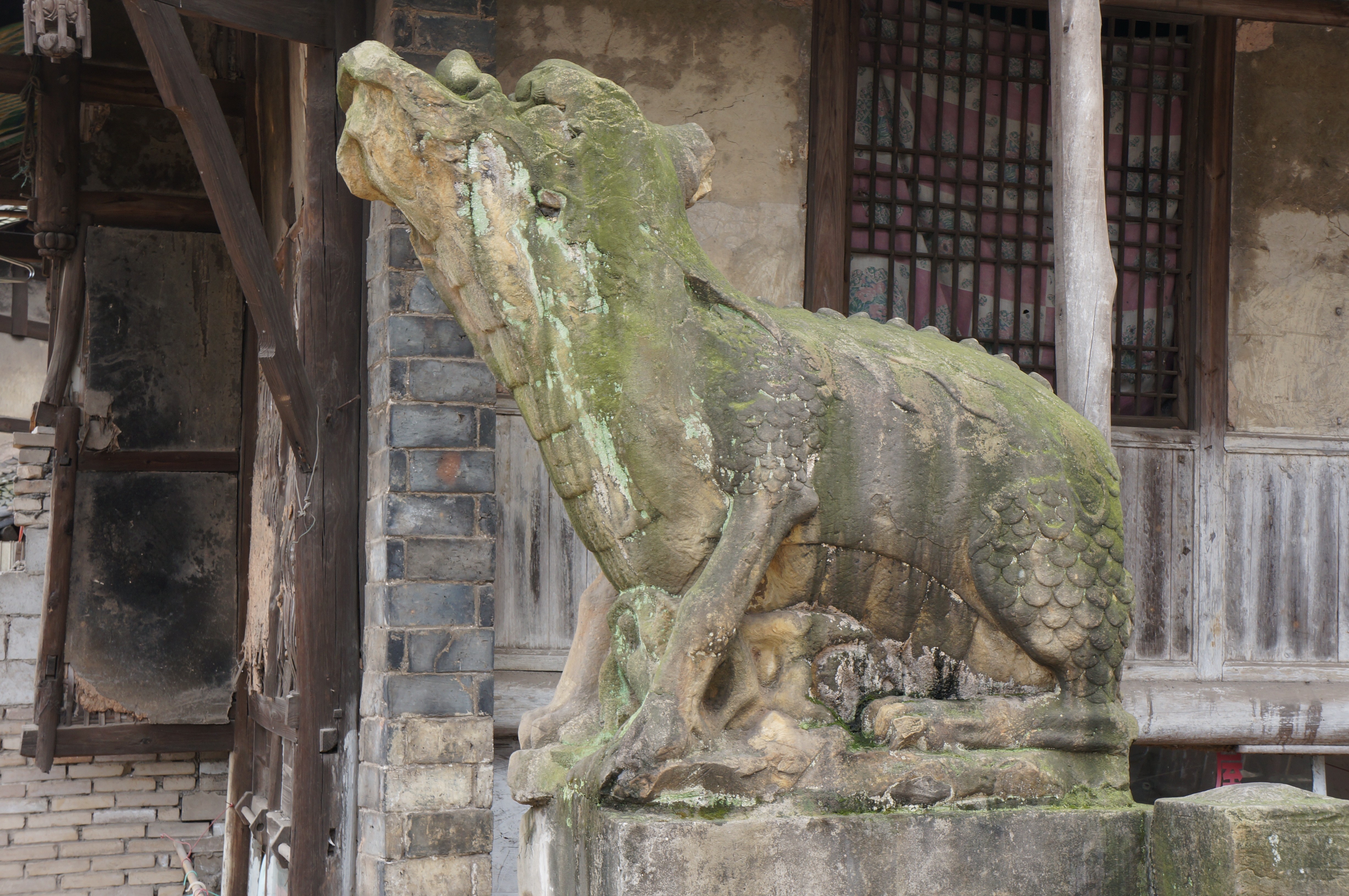 成都附近的古镇最值得去的是哪个,2022春节成都周边有年味的古镇