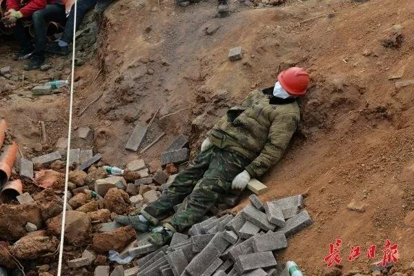 疫情我们能熬过去吗 (如果疫情再下去你能熬多久)