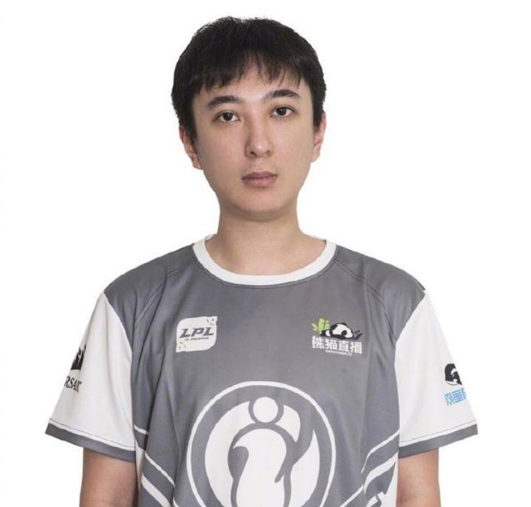 ig王思聪被赵信单杀梗,2018lol全明星赛宁王赵信