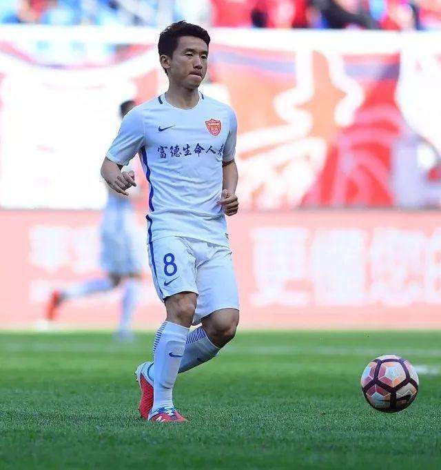 国安后腰池忠国解析,池忠国是防守型中场吗