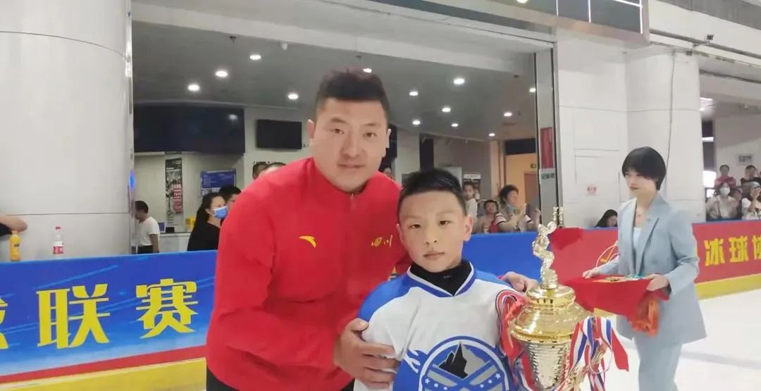 2021中国青少年冰球联赛川渝,2020年四川冰球锦标赛