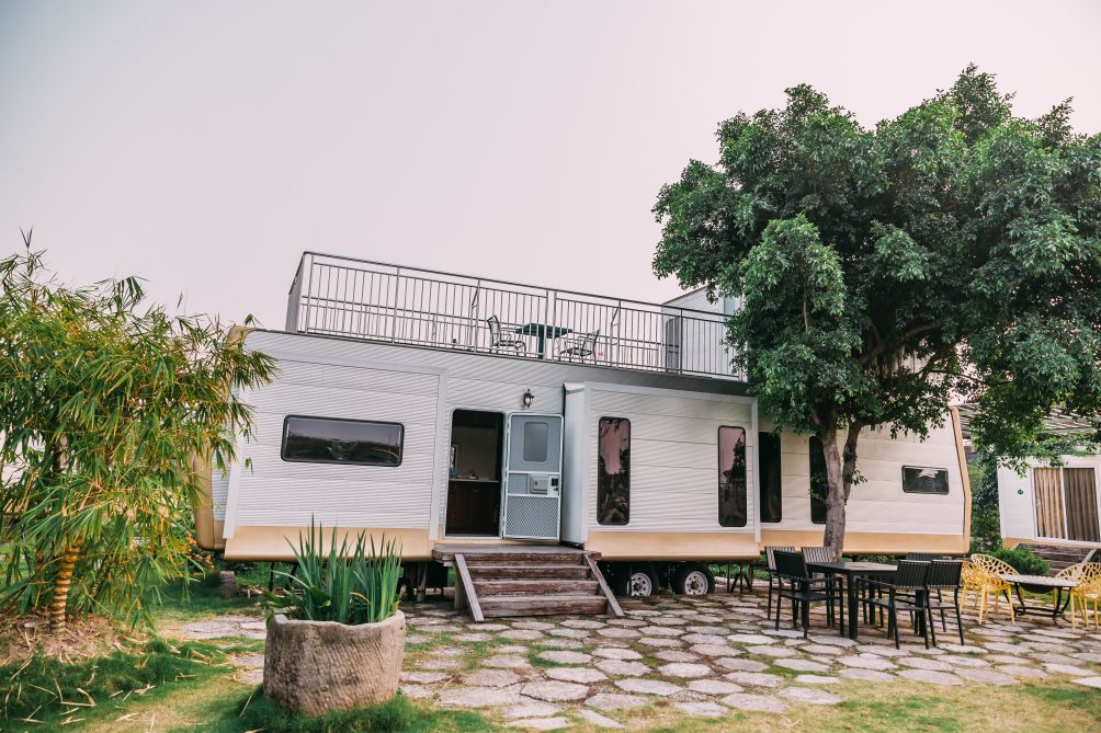 番禺|2天1夜仅499住1房1厅房车+早餐+2大2小长鹿休博园门票+泳池