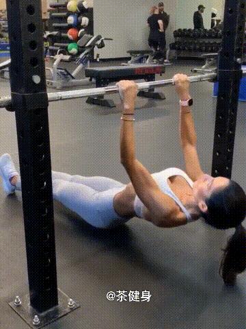 4分钟训练法减虎背熊腰,八个动作瘦背部告别虎背熊腰