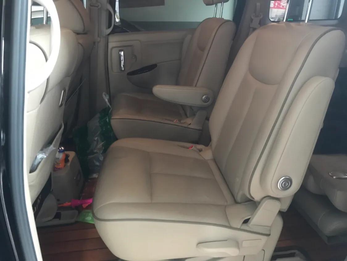 丰田埃尔法日产贵士,埃尔法3.5和贵士3.5的区别