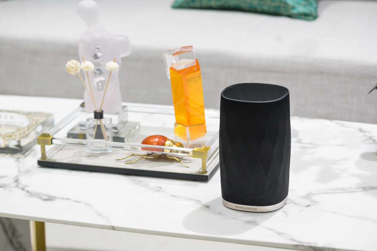 无线革命性产物，小尺寸大有内涵Bowers＆WilkinsFlex试听