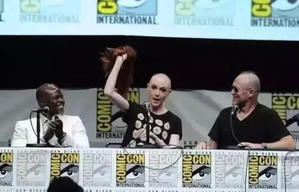 复联四寡姐和鹰眼,复联4寡姐惊艳全场