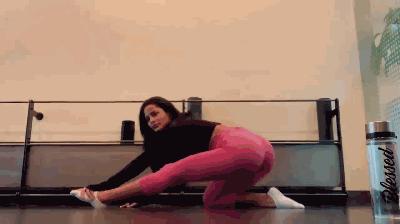 下肢后侧僵硬该怎么拉伸,大腿后侧紧绷僵硬怎么拉伸