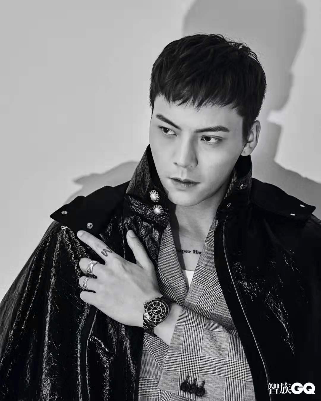 陈伟霆荷尔蒙巅峰之作,行走的荷尔蒙陈伟霆腹肌