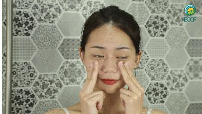 有的女生表面上光鲜亮丽,有的女生表面上白白净净的