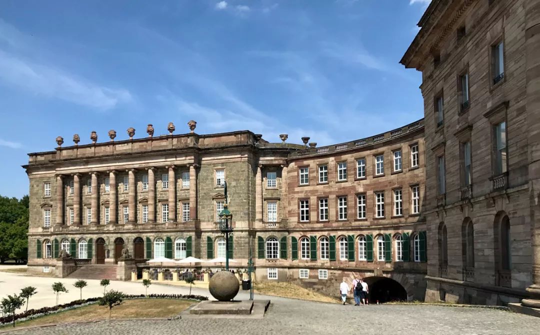 住在童话世界里,住在童话世界里的人