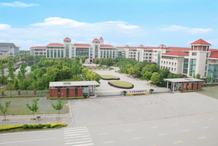 本科上线率100%的学校,无锡高中排名