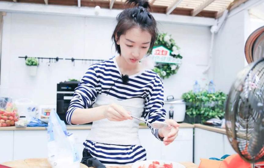 周冬雨吃什么减肥,周冬雨减肥食谱一览表