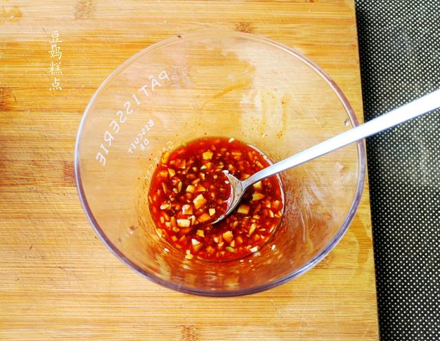 别买了，睡前腌上第二天做，这鸡腿做法简单，好吃还干净