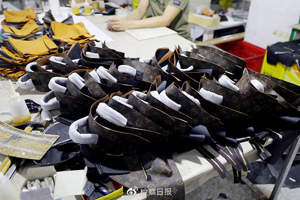 中国迪拜破获特大箱包售假案,跨国假lv案告破