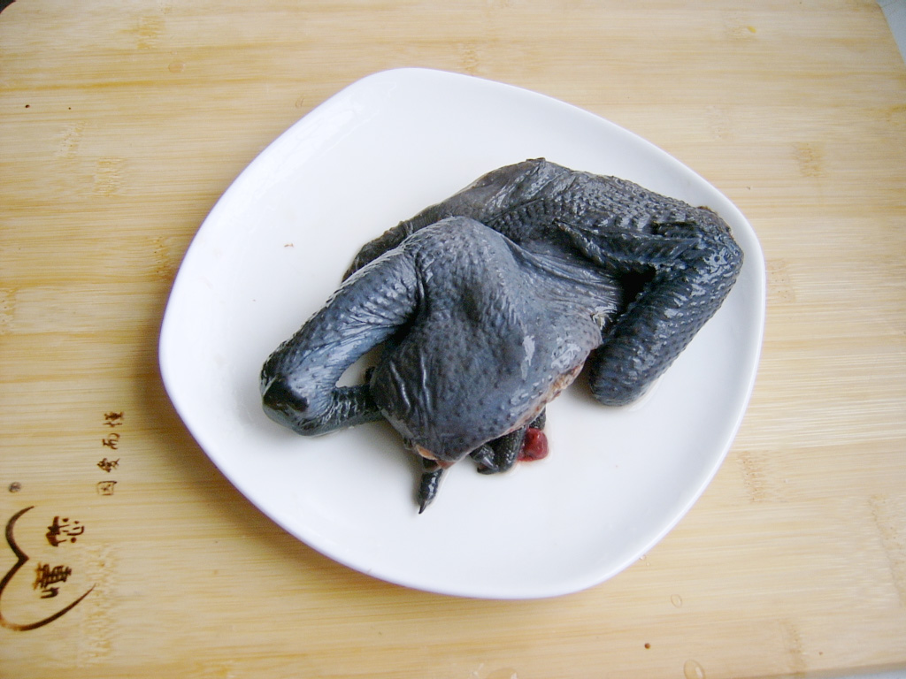 清炖鸡汤有腥味怎么办,炖鸡汤切记三不放的窍门