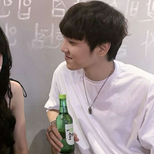 情侣头像是给对方的一个安全感,情侣头像温柔且坚定善良并勇敢