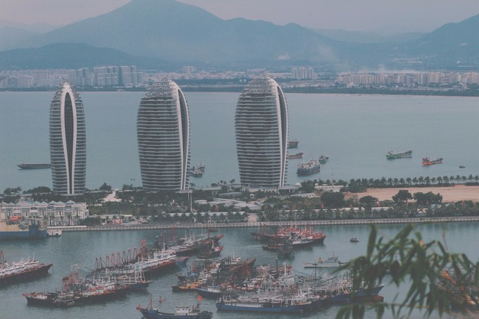 拥抱那片大海,拥抱这片海