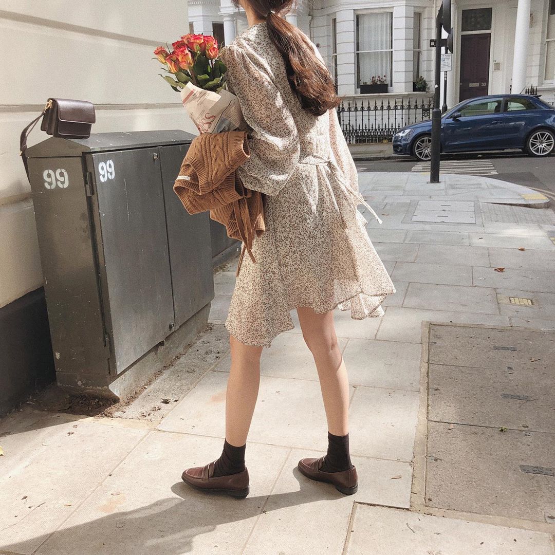 新款韩系碎花裙怎么搭配,欧韩裙搭配技巧