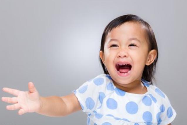 宝宝尖叫日常,宝宝怎么度过尖叫期