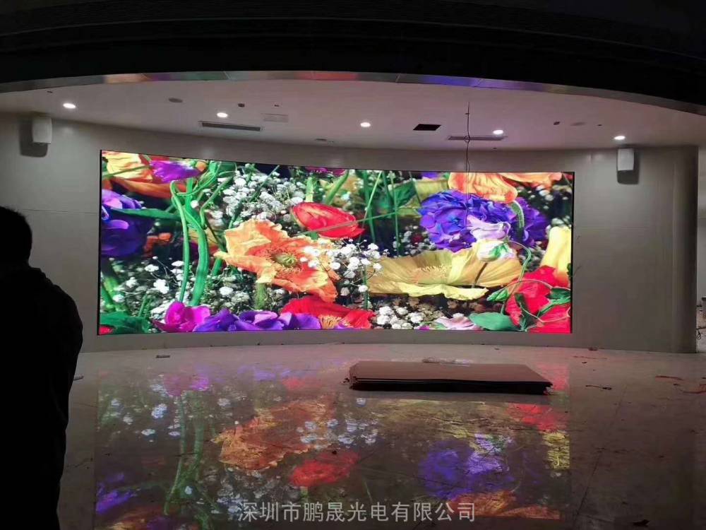 室内p2.5全彩高清显示屏价格,室内p2全彩led显示屏现场实拍