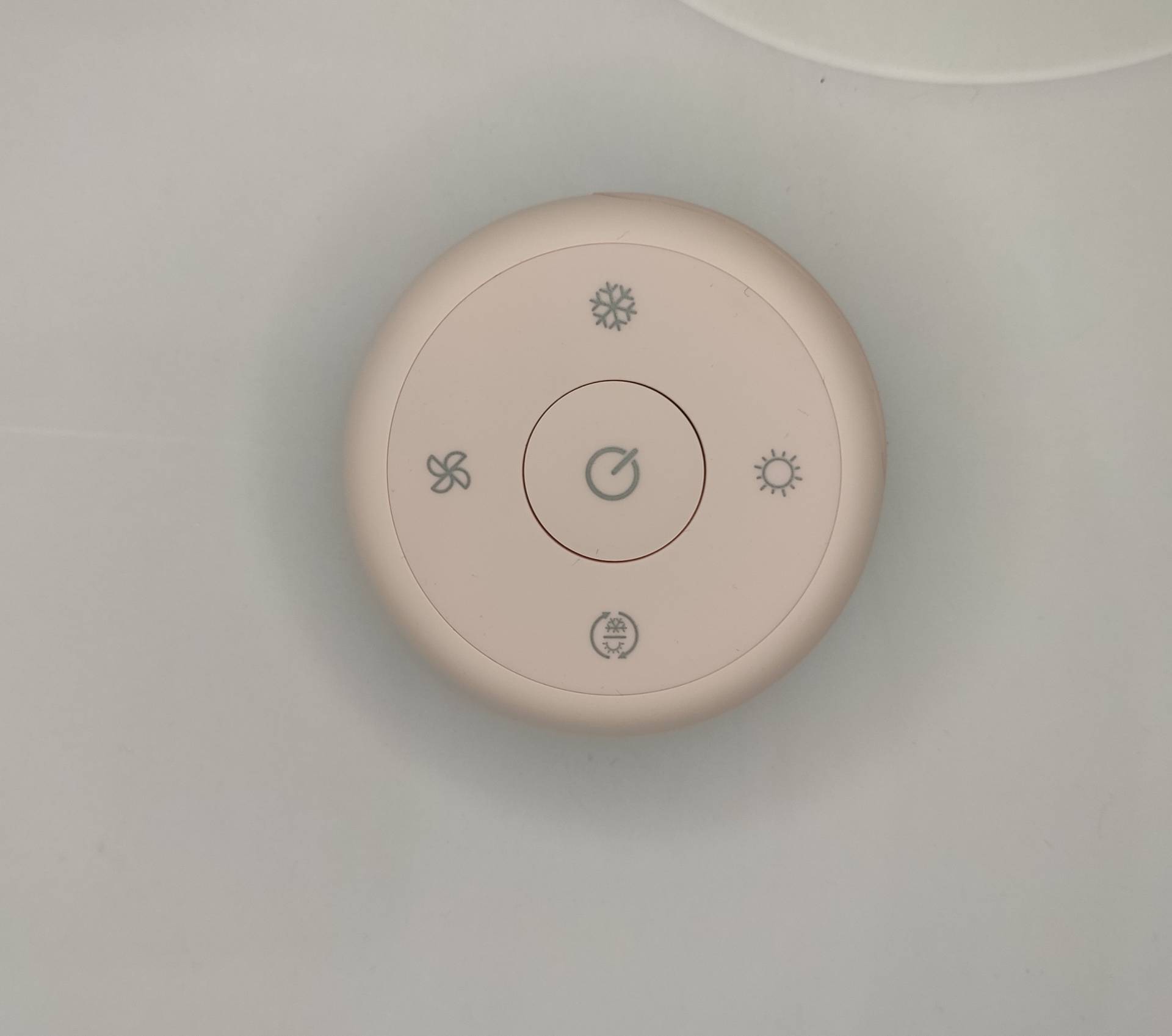 便捷科技的时代，一个多世纪没改变的吹风机，品仕乐它来重新定义