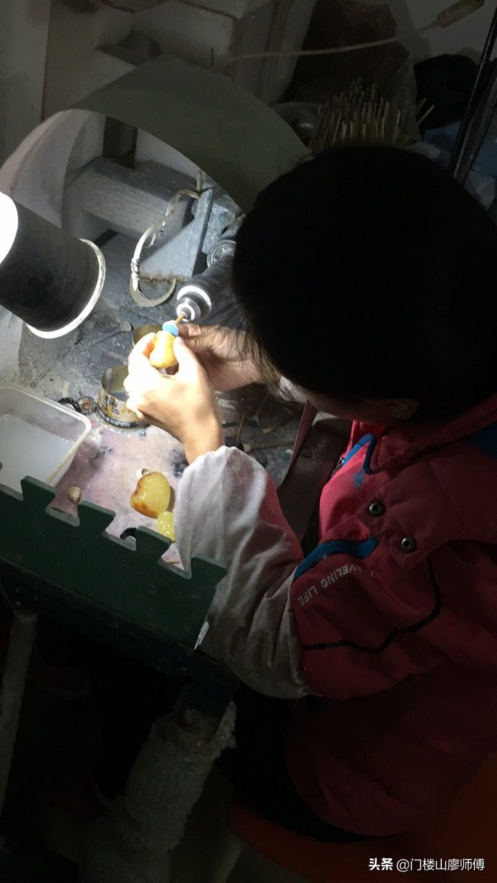 蜜蜡琥珀市场,琥珀蜜蜡一手货源厂家