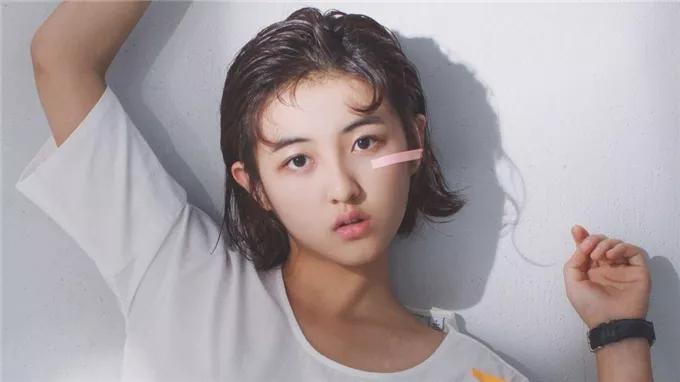 盛夏未来中张子枫撕心裂肺,张子枫十年前十年后