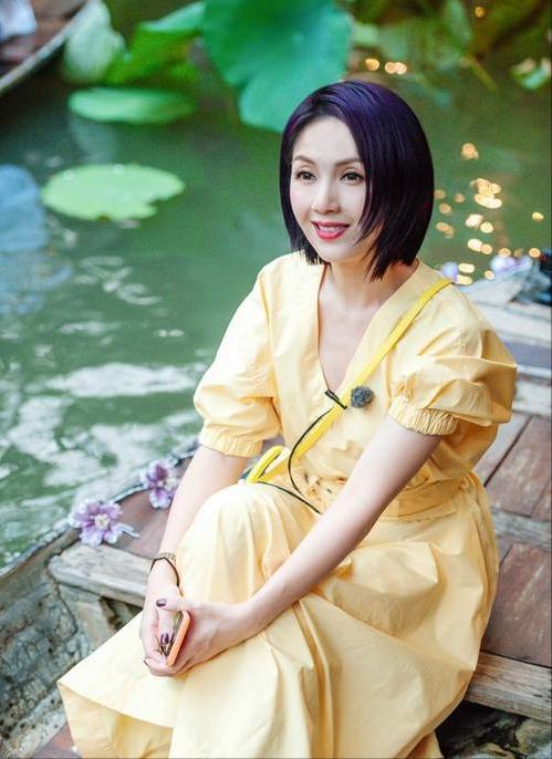 不是天后胜过天后的杨千嬅，歌曲传唱度比其她任何天后都广