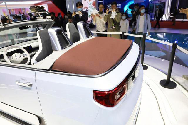 五菱宏光迷你版敞篷车图片价格,五菱宏光敞篷车五座多少钱啊