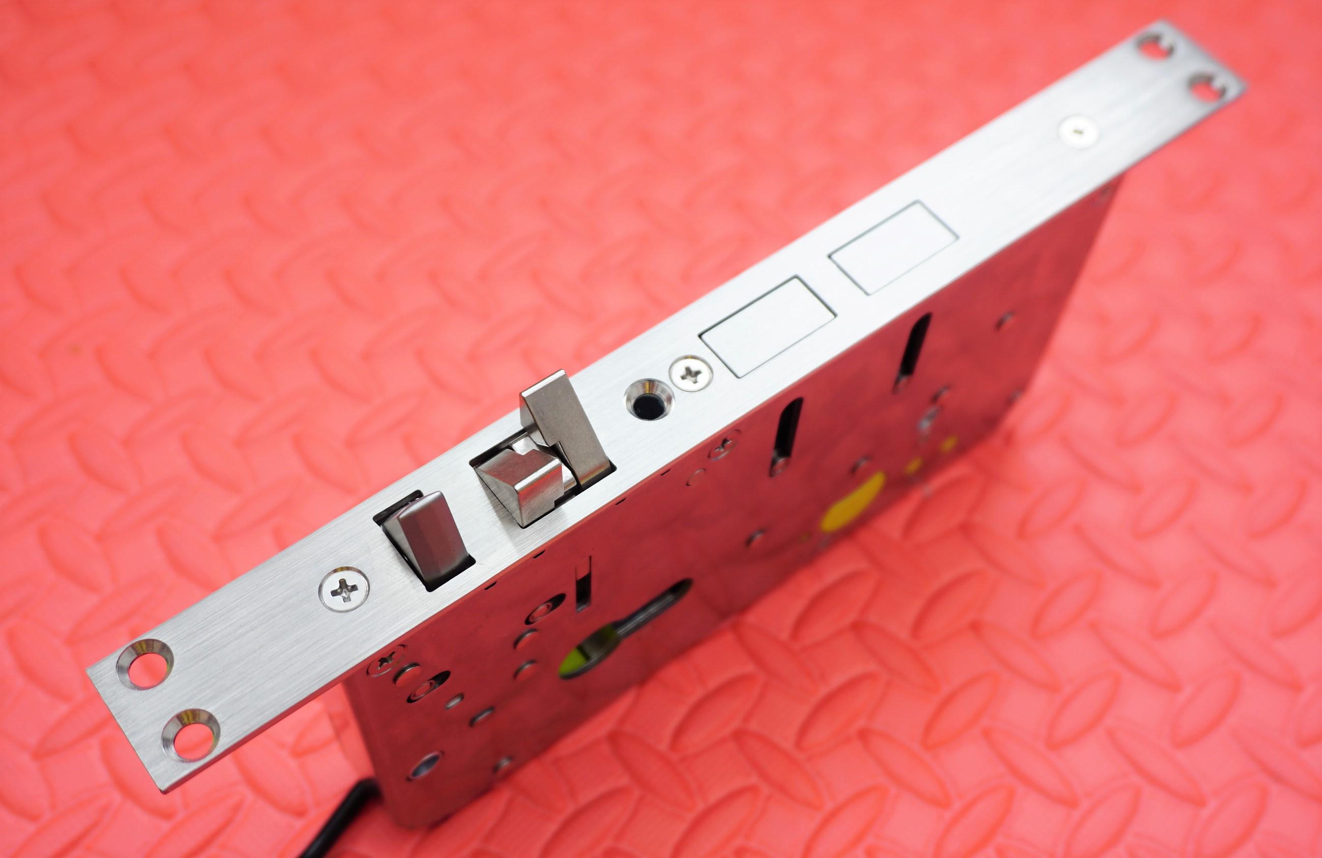 小米全自动智能门锁适配的防盗门,小米智能甲级防盗门