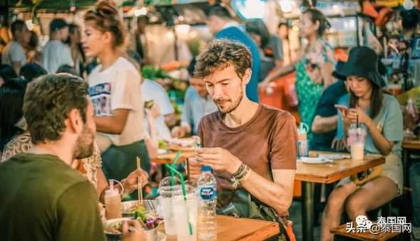 火车夜市，不说再见，只为后会有期……