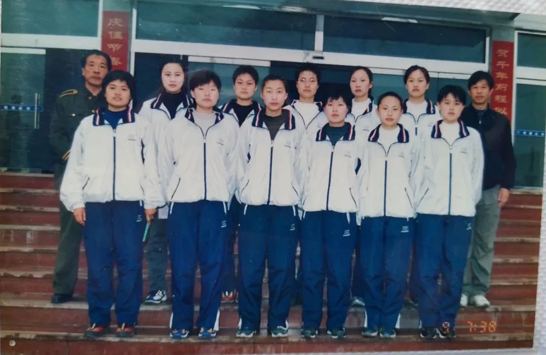 他是峰峰体育界的传奇，他的学生桃李满天下