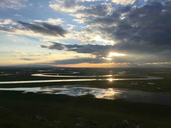 路边切糕为何这么贵,切糕为什么这么贵呢