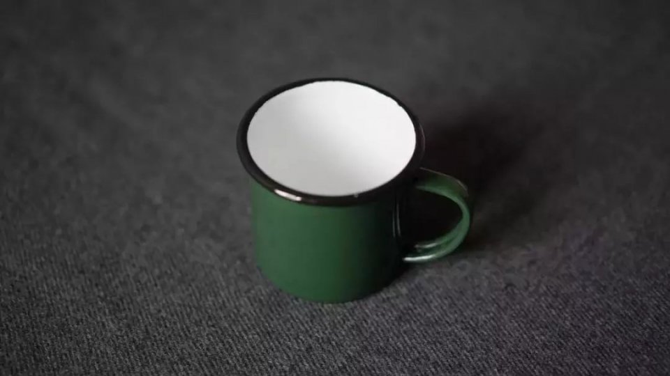 厌倦了红黄棕不妨来款高级感发色,厌倦了高级黑白灰