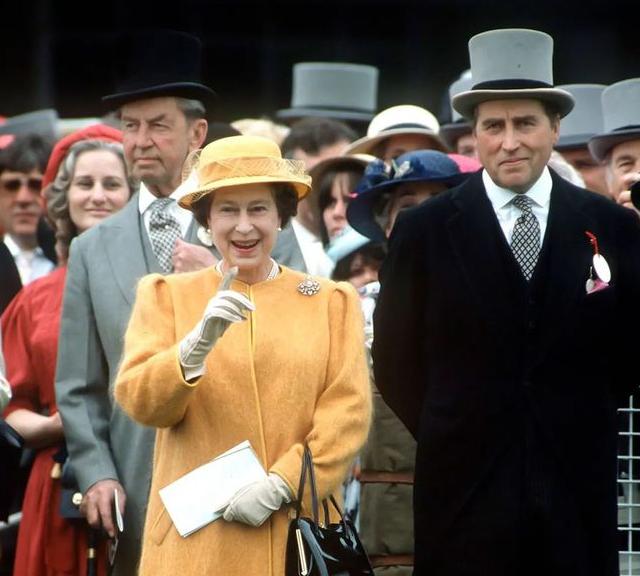 现在英国唐顿庄园的真实主人,唐顿庄园的夫人伊丽莎白