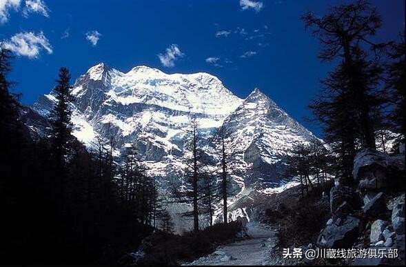 8天行程从成都走甘孜稻城新都桥，赶吗？