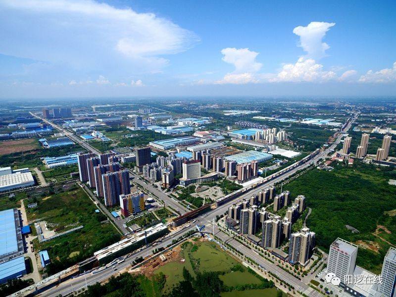 应该高兴还是担忧？阳逻正大步走在盘龙城曾经走过的道路上