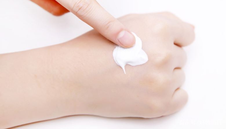 日常一抹就出门的素颜霜,懒人素颜霜送给30岁以上的女人