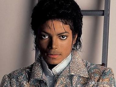 迈克尔杰克逊billiejean演唱会版,迈克尔杰克逊1996演唱会thriller