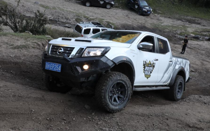 牧马人2.0t和普拉多4.0哪个好,普拉多与牧马人