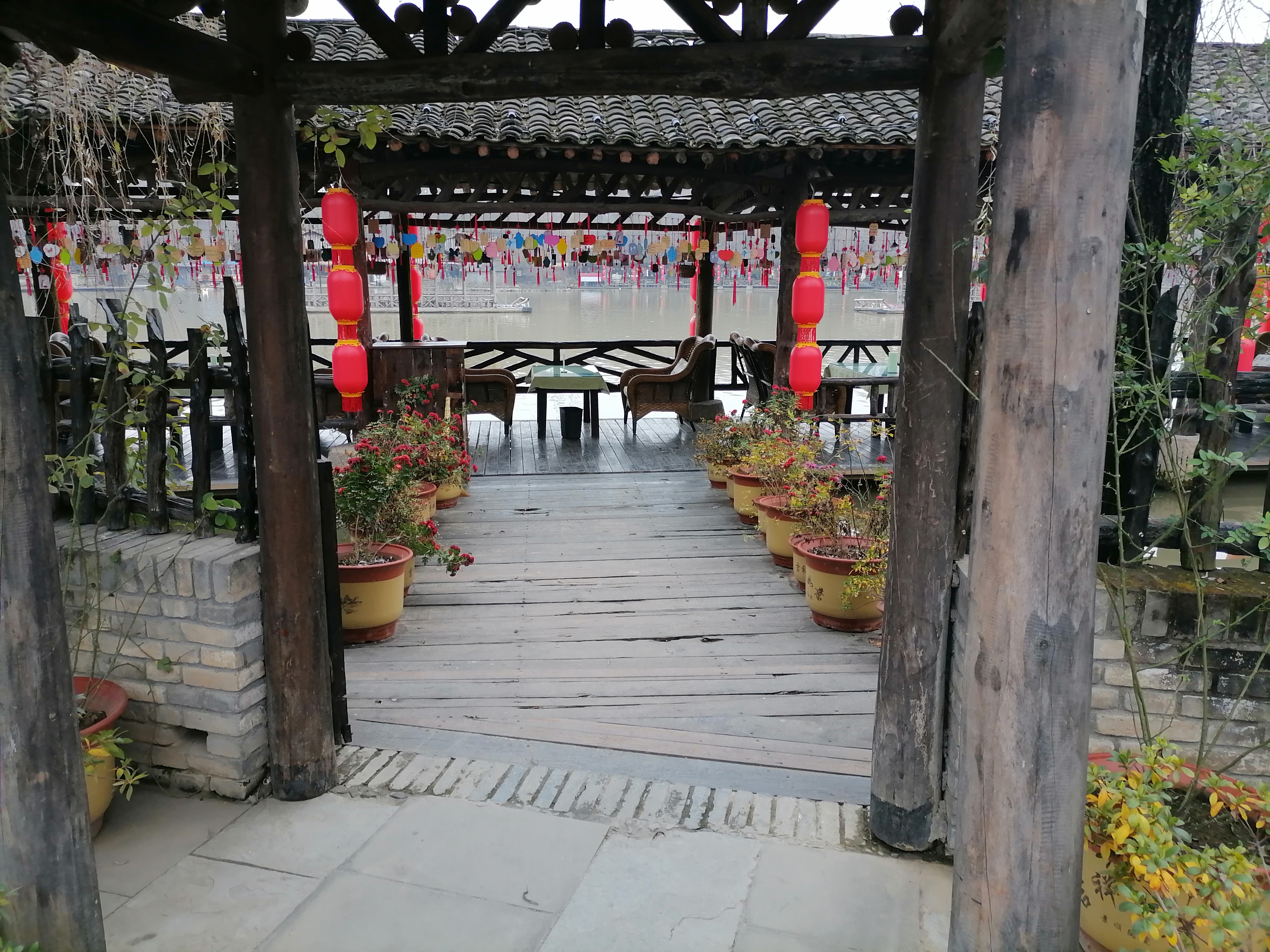 家乡的湖随笔400字,家乡的湖一年四季