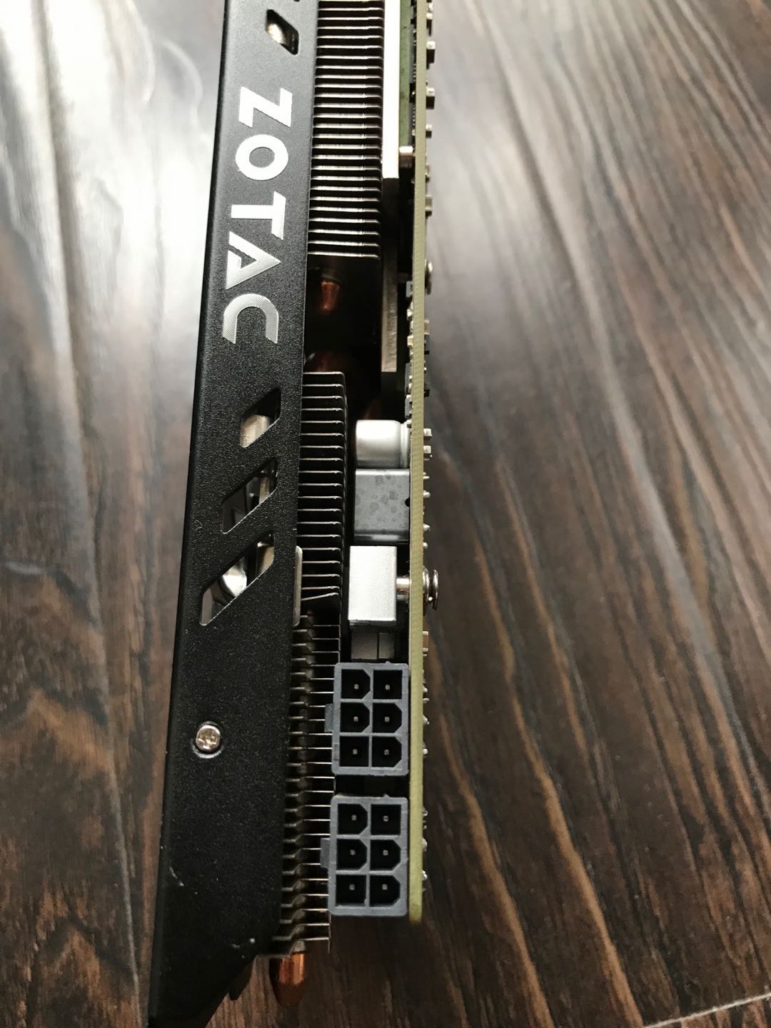 显卡用多大的显存合适,显卡显存频率超多少合适啊