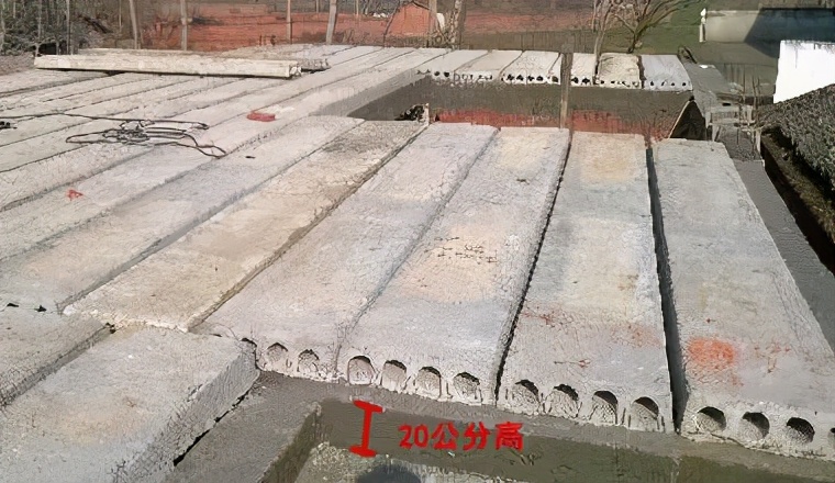 回潮天气怎么预防地板湿,墙角受潮发霉长蘑菇怎么处理