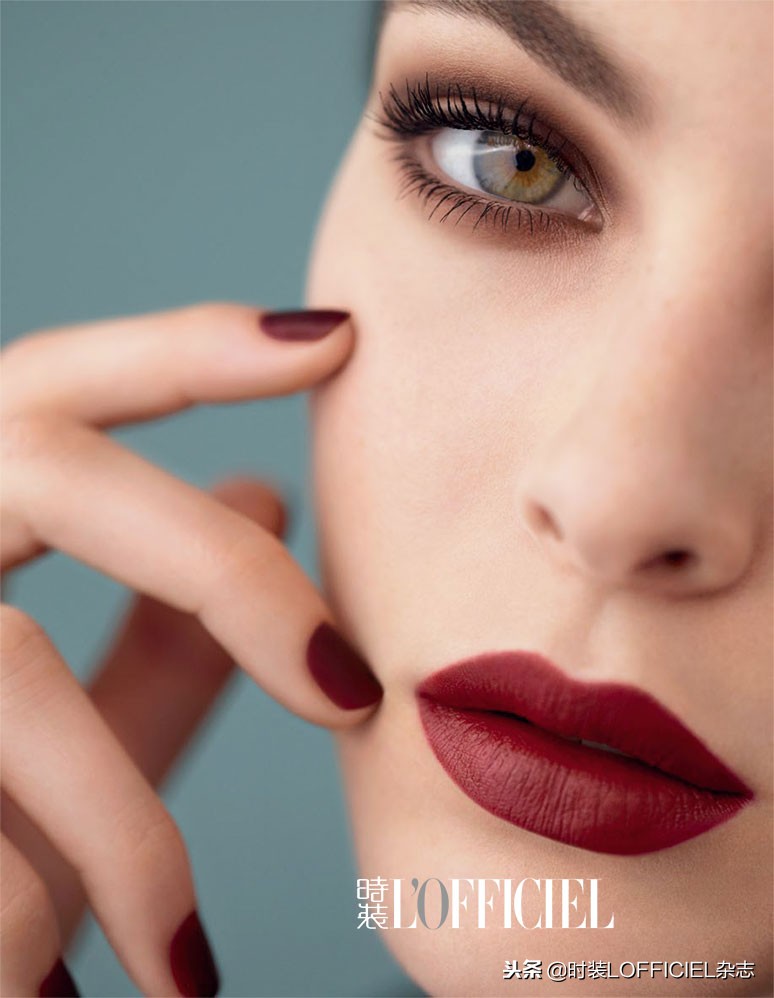 一束芬芳扑鼻的花,一束芳华水乳